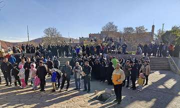 برگزاری مراسم کوهپیمایی بسیجیان در تفرجگاه عینالی