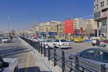 اجرایی عملیات نرده گذاری و ایمن سازی مسیر BRT از پل شهید حمید باکری تا پل کابلی