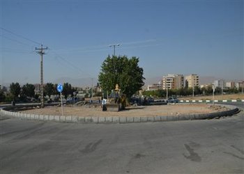 گزارش تصویری/ مراحل پایانی عملیات ساخت میدان بلوار فارابی شمالی شهرکرد