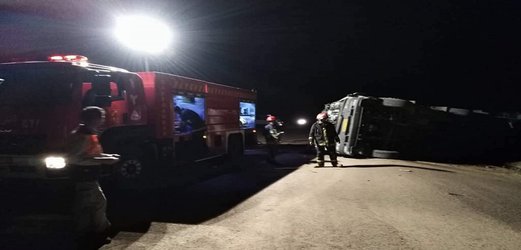 واژگونی تانکر حامل الکل در کیلومتر ۶۵ جاده فردوس-دیهوک