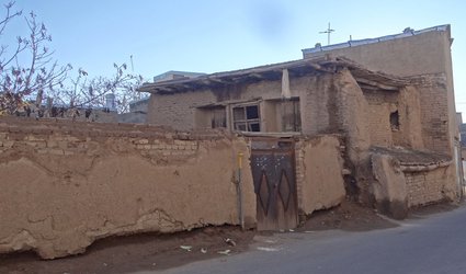 تخریب و رفع خطر یک باب ساختمان فرسوده درابهر